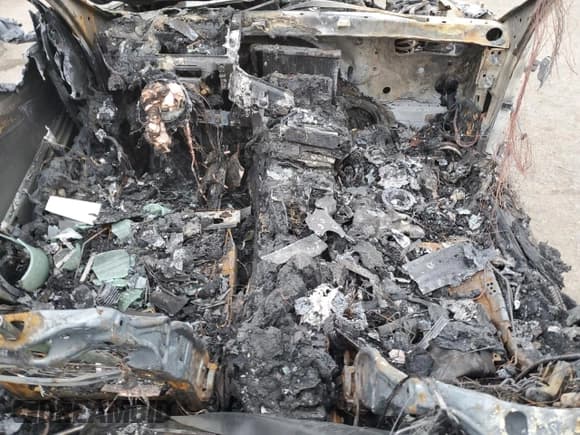 ✅ 2021 BMW M5 • VIN: WBS83CH07MCF47086 • Lot: 81207133. Wystawiony na Copart z przebiegiem Nie podano. Bezpłatny archiwum sprzedaży aukcyjnych z USA i szczegółowy raport historii pojazdu na DreamBid. Zdjęcie 8.