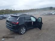 ✅ 2019 Jeep Compass Latitude • VIN: 3C4NJDBB0KT761223 • Lot: 43570553. Wystawiony na IAAI z przebiegiem 48 490 mil. Bezpłatny archiwum sprzedaży aukcyjnych z USA i szczegółowy raport historii pojazdu na DreamBid. Zdjęcie 4.