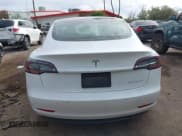 ✅ 2019 Tesla Model 3 Long Range • VIN: 5YJ3E1EB5KF390175 • Lot: 43711372. Wystawiony na IAAI z przebiegiem Nie podano. Bezpłatny archiwum sprzedaży aukcyjnych z USA i szczegółowy raport historii pojazdu na DreamBid. Zdjęcie 15.