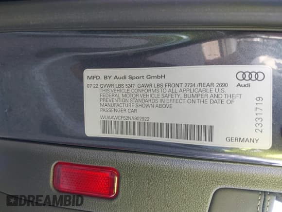 ✅ 2022 Audi RS 5 Sportback • VIN: WUAAWCF52NA902922 • Lot: 42484023. Wystawiony na IAAI z przebiegiem 37 014 mil. Bezpłatny archiwum sprzedaży aukcyjnych z USA i szczegółowy raport historii pojazdu na DreamBid. Zdjęcie 9.