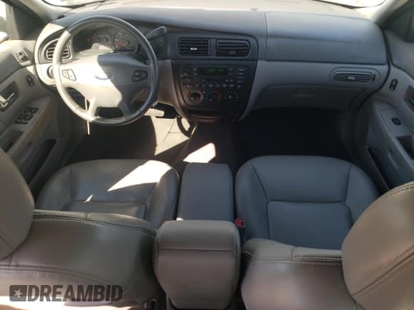 ✅ 2000 Ford Taurus SES • VIN: 1FAFP55S7YA255138 • Lot: 86819025. Listed on Copart with 23,468 mi. Free auction sales archive from the USA and detailed vehicle history report at DreamBid. Image 8.