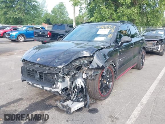 ✅ 2019 Porsche Cayenne Turbo • VIN: WP1AF2AY4KDA80500 • Lot: 42838973. Listed on IAAI with 36,221 mi. Free auction sales archive from the USA and detailed vehicle history report at DreamBid. Image 6.