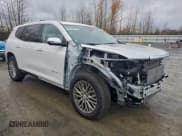 ✅ 2024 GMC Acadia AWD Denali • VIN: 1GKENRKS1RJ167621 • Lot: 94104445. Wystawiony na Copart z przebiegiem 15 226 mil. Bezpłatny archiwum sprzedaży aukcyjnych z USA i szczegółowy raport historii pojazdu na DreamBid. Zdjęcie 4.