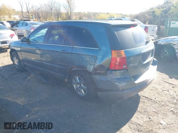 ✅ 2005 Chrysler Pacifica Touring • VIN: 2C4GF68485R243690 • Lot: 43601775. Listed on IAAI with 168,431 mi. Free auction sales archive from the USA and detailed vehicle history report at DreamBid. Image 6.