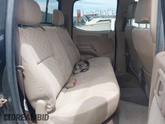 ✅ 2003 Toyota Tacoma • VIN: 5TEHN72N63Z301821 • Lot: 42692001. Listed on IAAI with 176,986 mi. Free auction sales archive from the USA and detailed vehicle history report at DreamBid. Image 8.