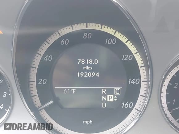 ✅ 2010 Mercedes-Benz E 350 Sport • VIN: WDDHF8HB8AA221255 • Lot: 43686457. Listed on IAAI with 192,094 mi. Free auction sales archive from the USA and detailed vehicle history report at DreamBid. Image 7.