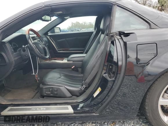 ✅ 2005 Cadillac XLR • VIN: 1G6YV34A855601131 • Lot: 88100685. Listed on Copart with 108,720 mi. Free auction sales archive from the USA and detailed vehicle history report at DreamBid. Image 12.