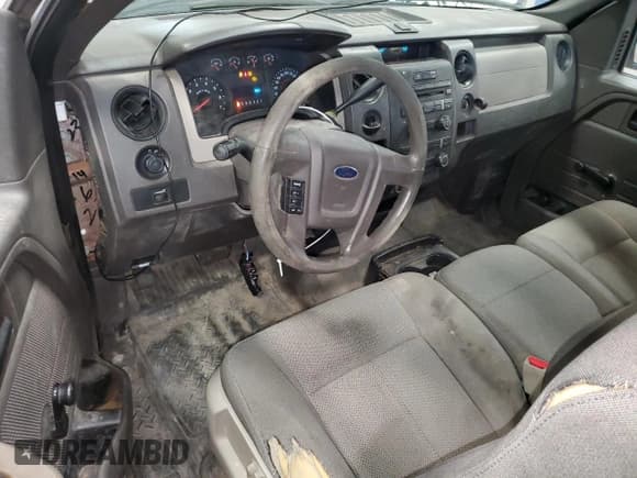 ✅ 2010 Ford F-150 XL • VIN: 1FTMF1C87AKA74335 • Lot: 55800515. Listed on Copart with 418,283 mi. Free auction sales archive from the USA and detailed vehicle history report at DreamBid. Image 8.