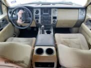 ✅ 2015 Ford Expedition XLT • VIN: 1FMJU1HT8FEF25117 • Lot: 68664715. Wystawiony na Copart z przebiegiem 147 510 mil. Bezpłatny archiwum sprzedaży aukcyjnych z USA i szczegółowy raport historii pojazdu na DreamBid. Zdjęcie 8.