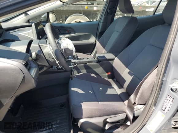 2025 Toyota Prius LE с VIN JTDACAAU6S3057114, выставлен на аукционе Copart как лот 80388475 с пробегом Не указан миль и Списание • Salvage title. История ставок и продаж доступна на DreamBid. Изображение 7.