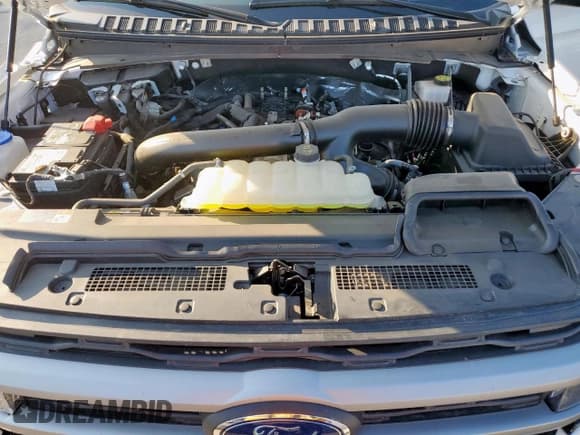 ✅ 2024 Ford Expedition Max XLT • VIN: 1FMJK1H8XREA96410 • Lot: 70201555. Listed on Copart with 4,931 mi. Free auction sales archive from the USA and detailed vehicle history report at DreamBid. Image 12.