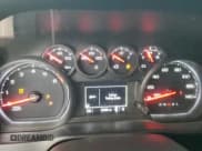 ✅ 2021 Chevrolet Silverado 1500 Custom • VIN: 3GCPWBEH8MG102560 • Lot: 76747484. Wystawiony na Copart z przebiegiem 81 580 mil. Bezpłatny archiwum sprzedaży aukcyjnych z USA i szczegółowy raport historii pojazdu na DreamBid. Zdjęcie 9.