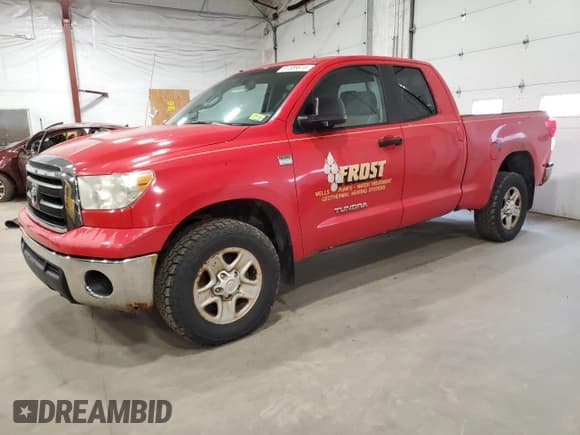 ✅ 2010 Toyota Tundra • VIN: 5TFUM5F1XAX006822 • Lot: 91589615. Listed on Copart with 270,004 mi. Free auction sales archive from the USA and detailed vehicle history report at DreamBid. Image 1.
