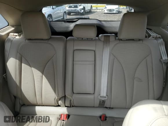 ✅ 2018 Lincoln MKC Reserve • VIN: 5LMCJ3D94JUL31770 • Lot: 67067795. Wystawiony na Copart z przebiegiem 35 984 mil. Bezpłatny archiwum sprzedaży aukcyjnych z USA i szczegółowy raport historii pojazdu na DreamBid. Zdjęcie 10.