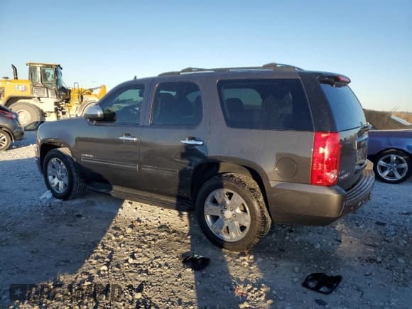 ✅ 2010 GMC Yukon • VIN: 1GKMCAE35AR117222 • Lot: 80109274. Wystawiony na Copart z przebiegiem 186 193 mil. Bezpłatny archiwum sprzedaży aukcyjnych z USA i szczegółowy raport historii pojazdu na DreamBid. Zdjęcie 2.