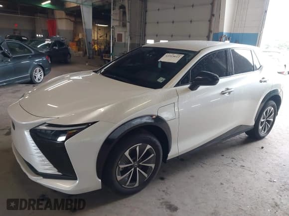 ✅ 2024 Lexus RZ 450e Premium • VIN: JTJAAAAB8RA023733 • Lot: 42319612. Listed on IAAI with 13,907 mi. Free auction sales archive from the USA and detailed vehicle history report at DreamBid. Image 2.