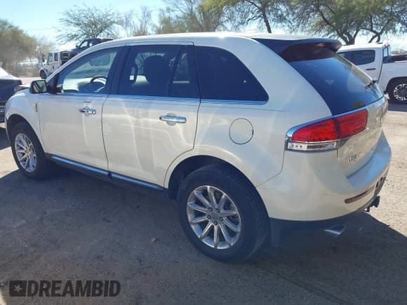 ✅ 2012 Lincoln MKX • VIN: 2LMDJ6JK2CBL09263 • Lot: 43368687. Listed on IAAI with 150,595 mi. Free auction sales archive from the USA and detailed vehicle history report at DreamBid. Image 3.