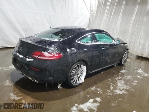 ✅ 2023 Mercedes-Benz C 300 • VIN: W1KWJ8EBXPG117463 • Lot: 88074365. Wystawiony na Copart z przebiegiem Nie podano. Bezpłatny archiwum sprzedaży aukcyjnych z USA i szczegółowy raport historii pojazdu na DreamBid. Zdjęcie 3.