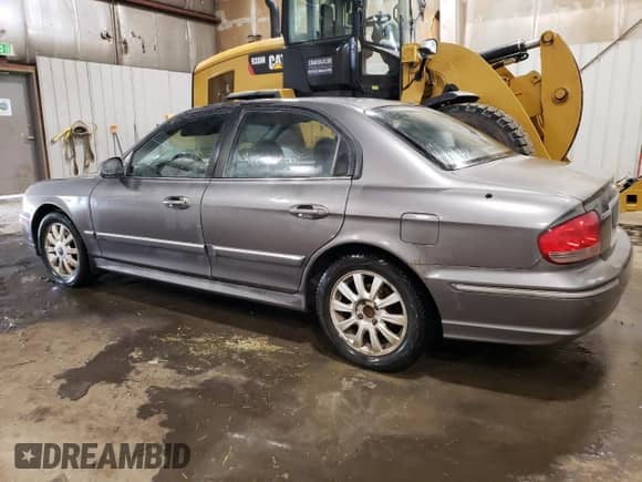 2004 Hyundai Sonata GLS с VIN KMHWF35H94A994877, выставлен на аукционе Copart как лот 53582705 с пробегом 187 418 миль миль и Списание • Salvage title. История ставок и продаж доступна на DreamBid. Изображение 2.