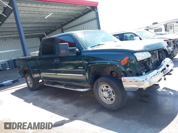 ✅ 2005 Chevrolet Silverado 2500HD LS • VIN: 1GCHK232X5F925606 • Lot: 42553752. Wystawiony na IAAI z przebiegiem 287 123 mil. Bezpłatny archiwum sprzedaży aukcyjnych z USA i szczegółowy raport historii pojazdu na DreamBid. Zdjęcie 14.