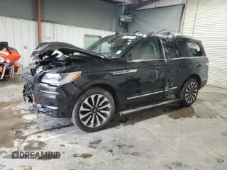 ✅ 2024 Lincoln Navigator Reserve • VIN: 5LMJJ2LGXREL14382 • Lot: 61425055. Wystawiony na Copart z przebiegiem 10 377 mil. Bezpłatny archiwum sprzedaży aukcyjnych z USA i szczegółowy raport historii pojazdu na DreamBid. Zdjęcie 1.