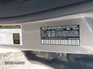 ✅ 2021 Mercedes-Benz C 300 • VIN: W1KWF8EB8MR648727 • Lot: 42794450. Wystawiony na IAAI z przebiegiem 48 928 mil. Bezpłatny archiwum sprzedaży aukcyjnych z USA i szczegółowy raport historii pojazdu na DreamBid. Zdjęcie 9.