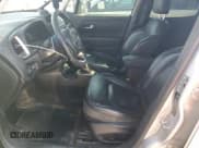 ✅ 2016 Jeep Renegade Limited • VIN: ZACCJBDT7GPE35855 • Lot: 90817525. Wystawiony na Copart z przebiegiem 139 561 mil. Bezpłatny archiwum sprzedaży aukcyjnych z USA i szczegółowy raport historii pojazdu na DreamBid. Zdjęcie 7.