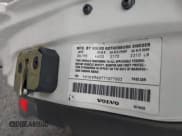 ✅ 1996 Volvo 960 • VIN: YV1KS9607T1077603 • Lot: 42987424. Wystawiony na IAAI z przebiegiem 89 977 mil. Bezpłatny archiwum sprzedaży aukcyjnych z USA i szczegółowy raport historii pojazdu na DreamBid. Zdjęcie 9.