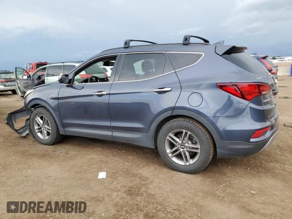 ✅ 2017 Hyundai Santa Fe 2.4L • VIN: 5NMZUDLB2HH018317 • Lot: 61470505. Listed on Copart with 135,854 mi. Free auction sales archive from the USA and detailed vehicle history report at DreamBid. Image 2.