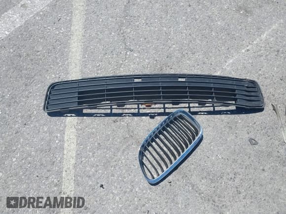 ✅ 2011 BMW 3 Series 328i • VIN: WBAPH5G58BNM83911 • Lot: 42020891. Listed on IAAI with 95,050 mi. Free auction sales archive from the USA and detailed vehicle history report at DreamBid. Image 12.