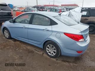 ✅ 2012 Hyundai Accent GLS • VIN: KMHCT4AE0CU153413 • Lot: 43393963. Wystawiony na IAAI z przebiegiem 146 039 mil. Bezpłatny archiwum sprzedaży aukcyjnych z USA i szczegółowy raport historii pojazdu na DreamBid. Zdjęcie 3.