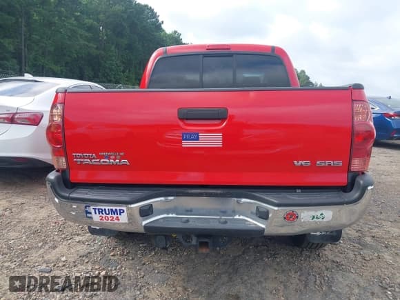 ✅ 2008 Toyota Tacoma • VIN: 3TMLU42N98M015137 • Лот: 42622440. Опубликован ранее на IAAI с пробегом 82 699 миль. Бесплатный доступ к архиву аукционных продаж из США и подробный отчёт об истории автомобиля на DreamBid. Изображение 16.