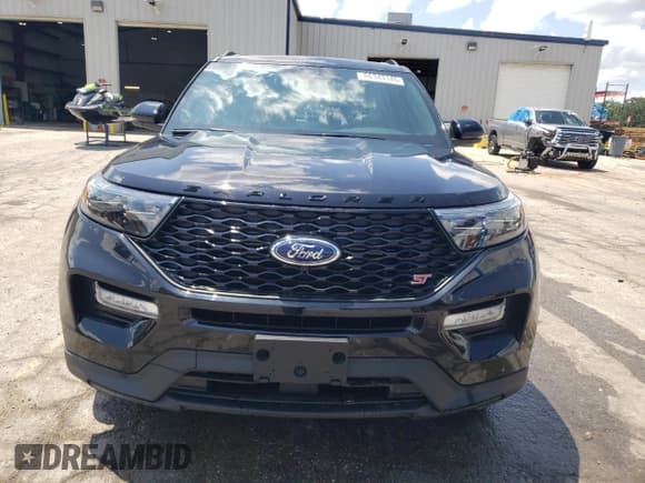 ✅ 2024 Ford Explorer ST • VIN: 1FM5K8GC6RGA90513 • Lot: 66343145. Wystawiony na Copart z przebiegiem 11 399 mil. Bezpłatny archiwum sprzedaży aukcyjnych z USA i szczegółowy raport historii pojazdu na DreamBid. Zdjęcie 5.
