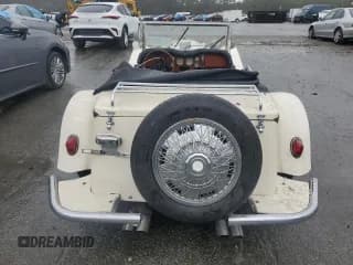 ✅ 1973 Volkswagen Karmann Ghia • VIN: 1132746263 • Lot: 76138294. Wystawiony na Copart z przebiegiem 207 mil. Bezpłatny archiwum sprzedaży aukcyjnych z USA i szczegółowy raport historii pojazdu na DreamBid. Zdjęcie 6.