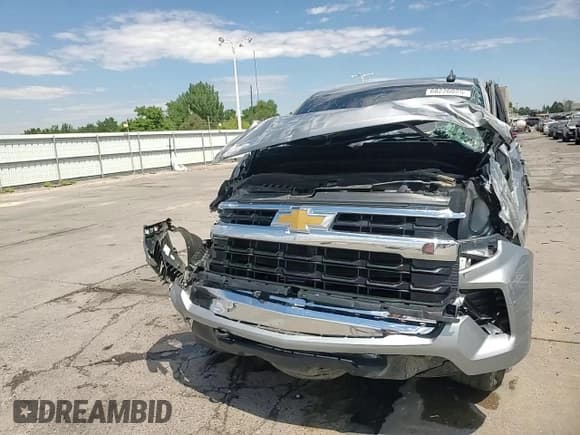 ✅ 2025 Chevrolet Silverado 1500 • VIN: 3GCPKDEK3SG101090 • Лот: 68226025. Опубликован ранее на Copart с пробегом 8 645 миль. Бесплатный доступ к архиву аукционных продаж из США и подробный отчёт об истории автомобиля на DreamBid. Изображение 14.