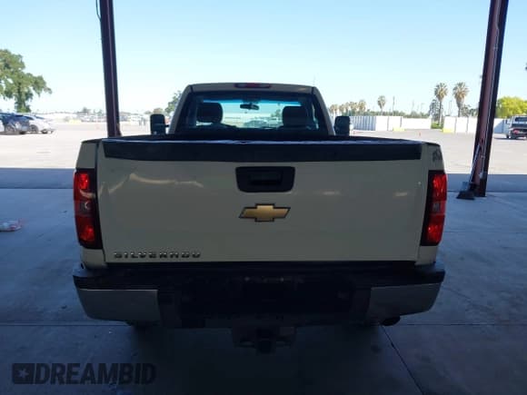 ✅ 2013 Chevrolet Silverado 2500HD Work Truck • VIN: 1GC0CVCG4DF146496 • Lot: 42040683. Wystawiony na IAAI z przebiegiem 297 517 mil. Bezpłatny archiwum sprzedaży aukcyjnych z USA i szczegółowy raport historii pojazdu na DreamBid. Zdjęcie 16.