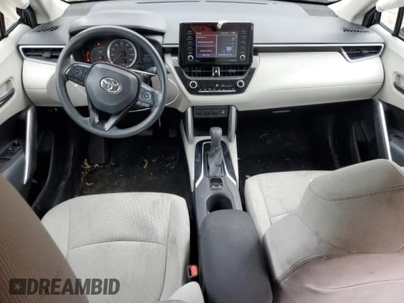 ✅ 2022 Toyota Corolla Cross L • VIN: 7MUAAABG8NV021755 • Лот: 82632505. Опубликован ранее на Copart с пробегом 37 113 миль. Бесплатный доступ к архиву аукционных продаж из США и подробный отчёт об истории автомобиля на DreamBid. Изображение 8.