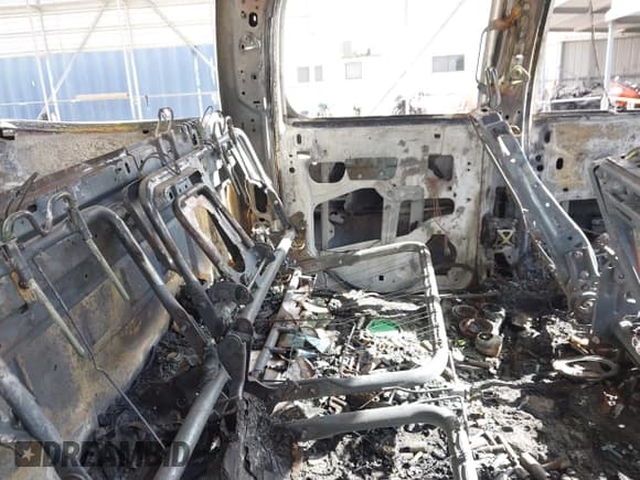 ✅ 2013 Chevrolet Silverado 2500HD LT • VIN: 1GC1KXCG2DF107621 • Лот: 43451311. Опубликован ранее на IAAI с пробегом 175 525 миль. Бесплатный доступ к архиву аукционных продаж из США и подробный отчёт об истории автомобиля на DreamBid. Изображение 8.