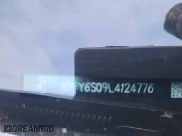 ✅ 2020 Chevrolet Bolt EV LT • VIN: 1G1FY6S09L4124776 • Lot: 85475535. Wystawiony na Copart z przebiegiem Nie podano. Bezpłatny archiwum sprzedaży aukcyjnych z USA i szczegółowy raport historii pojazdu na DreamBid. Zdjęcie 12.