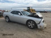 ✅ 2012 Dodge Challenger SXT • VIN: 2C3CDYAG2CH217646 • Lot: 83712094. Wystawiony na Copart z przebiegiem 108 908 mil. Bezpłatny archiwum sprzedaży aukcyjnych z USA i szczegółowy raport historii pojazdu na DreamBid. Zdjęcie 4.