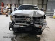 ✅ 2007 Chevrolet Silverado 2500HD 2LT • VIN: 1GCHK29647E507044 • Lot: 87884685. Wystawiony na Copart z przebiegiem Nie podano. Bezpłatny archiwum sprzedaży aukcyjnych z USA i szczegółowy raport historii pojazdu na DreamBid. Zdjęcie 5.