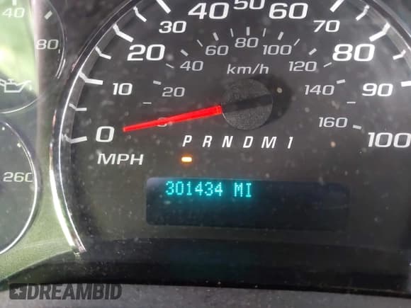 ✅ 2014 Chevrolet Express Cargo • VIN: 1GCWGFCA6E1187131 • Lot: 43029710. Listed on IAAI with 301,434 mi. Free auction sales archive from the USA and detailed vehicle history report at DreamBid. Image 15.