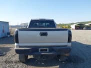 ✅ 2005 Chevrolet Silverado 2500HD LS • VIN: 1GCHK232X5F834481 • Lot: 43302751. Wystawiony na IAAI z przebiegiem 196 320 mil. Bezpłatny archiwum sprzedaży aukcyjnych z USA i szczegółowy raport historii pojazdu na DreamBid. Zdjęcie 17.