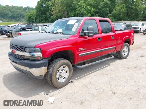 ✅ 2002 Chevrolet Silverado 2500HD LS • VIN: 1GCHK23102F188130 • Лот: 42413127. Опубликован ранее на IAAI с пробегом 218 412 миль. Бесплатный доступ к архиву аукционных продаж из США и подробный отчёт об истории автомобиля на DreamBid. Изображение 16.