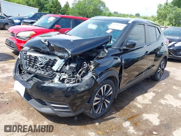 ✅ 2019 Nissan Kicks S • VIN: 3N1CP5CUXKL549508 • Lot: 42502798. Listed on IAAI with 106,096 mi. Free auction sales archive from the USA and detailed vehicle history report at DreamBid. Image 2.