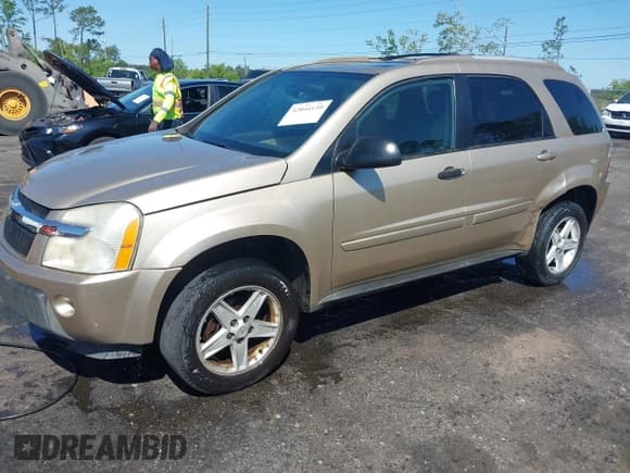 ✅ 2005 Chevrolet Equinox LT • VIN: 2CNDL73F356183230 • Лот: 42044110. Опубликован ранее на IAAI с пробегом 220 075 миль. Бесплатный доступ к архиву аукционных продаж из США и подробный отчёт об истории автомобиля на DreamBid. Изображение 2.