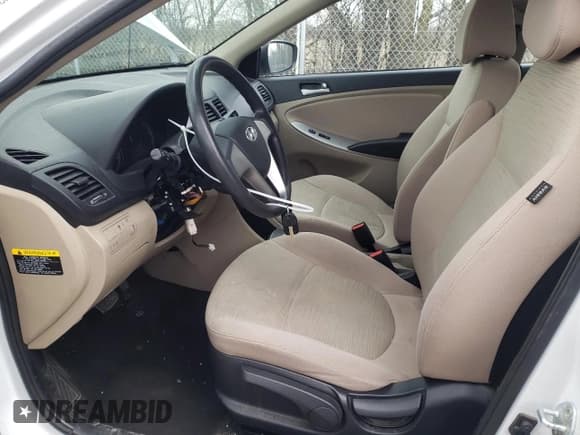 ✅ 2017 Hyundai Accent SE • VIN: KMHCT4AE5HU361889 • Лот: 47274324. Опубликован ранее на Copart с пробегом Не указан. Бесплатный доступ к архиву аукционных продаж из США и подробный отчёт об истории автомобиля на DreamBid. Изображение 7.