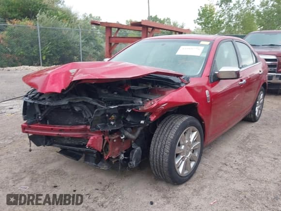 ✅ 2010 Lincoln MKZ • VIN: 3LNHL2GC6AR754328 • Lot: 42988750. Listed on IAAI with 117,944 mi. Free auction sales archive from the USA and detailed vehicle history report at DreamBid. Image 2.