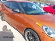 ✅ 2015 Hyundai Veloster • VIN: KMHTC6AD2FU224151 • Lot: 41280466. Wystawiony na IAAI z przebiegiem 201 271 mil. Bezpłatny archiwum sprzedaży aukcyjnych z USA i szczegółowy raport historii pojazdu na DreamBid. Zdjęcie 14.