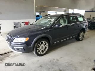 ✅ 2016 Volvo XC70 T5 Drive-E Premier • VIN: YV440MBK9G1238437 • Lot: 60697905. Listed on Copart with 58,672 mi. Free auction sales archive from the USA and detailed vehicle history report at DreamBid. Image 1.